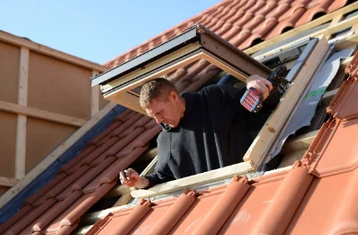 Pose de fenêtres de toit Velux à Lacq